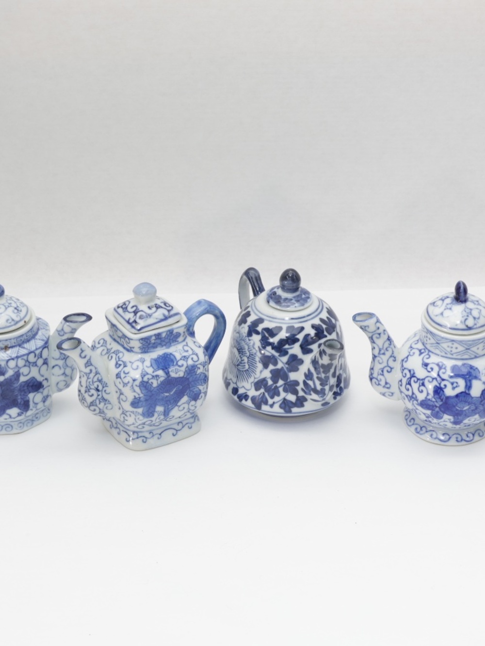 Vintage Chinese Miniature Blue and White Porcelain Teapots Collectable SET of 4